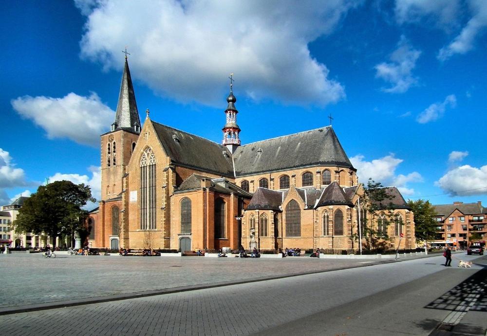 Turnhout City Hotel Exterior photo